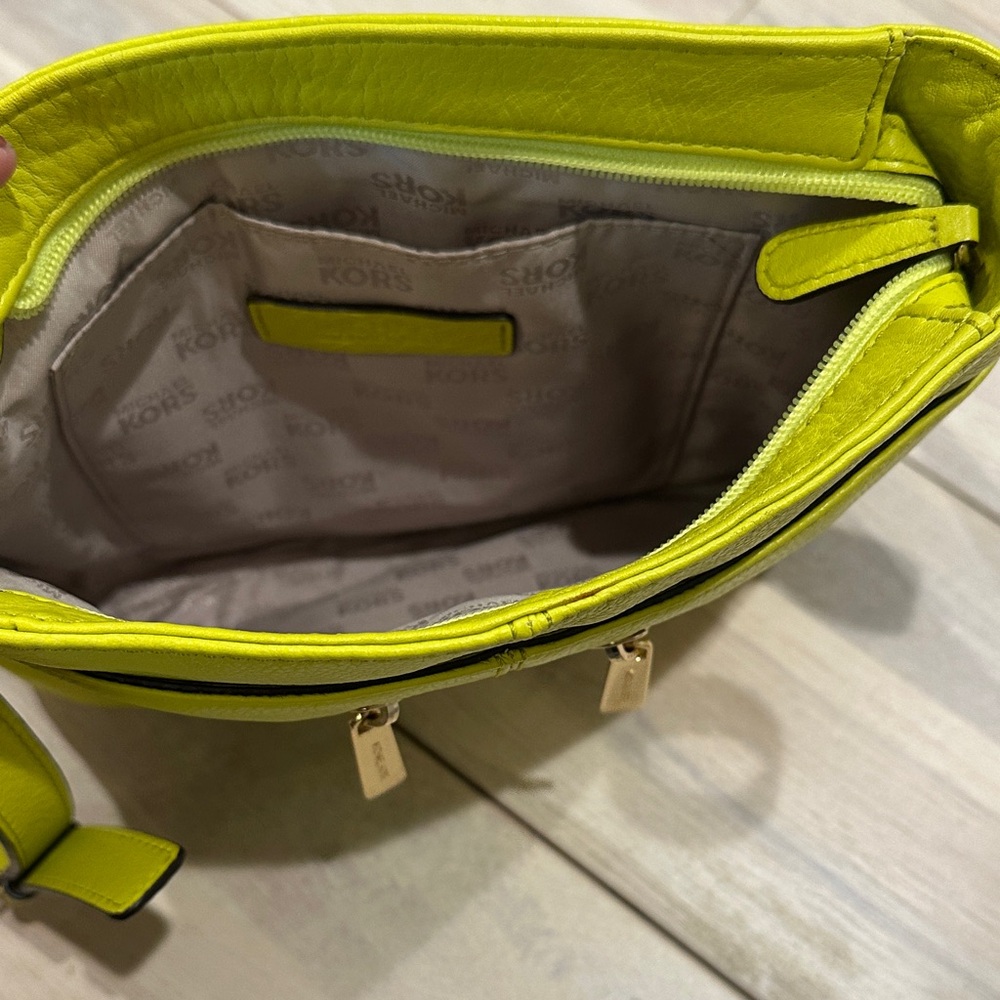 Michael Kors Leather Bright Neon Yellow Green Crossbody Bag - Picture 10 of 15